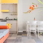 Sunny Complex 公寓式酒店 阳光海滩