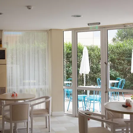 Sunny Complex Apartmanhotel Napospart