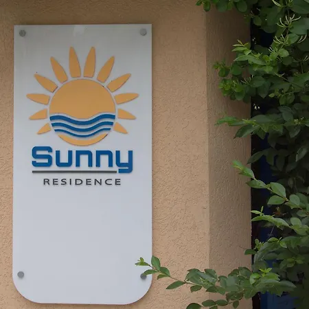 Sunny Complex Апарт-отель 3*