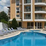 Lägenhetshotell Sunny Complex 3*