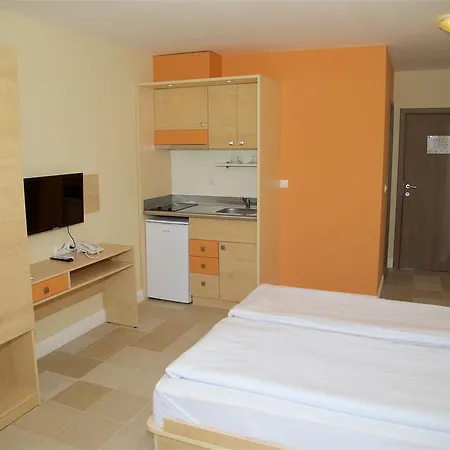 Апартхотел Sunny Complex 3*